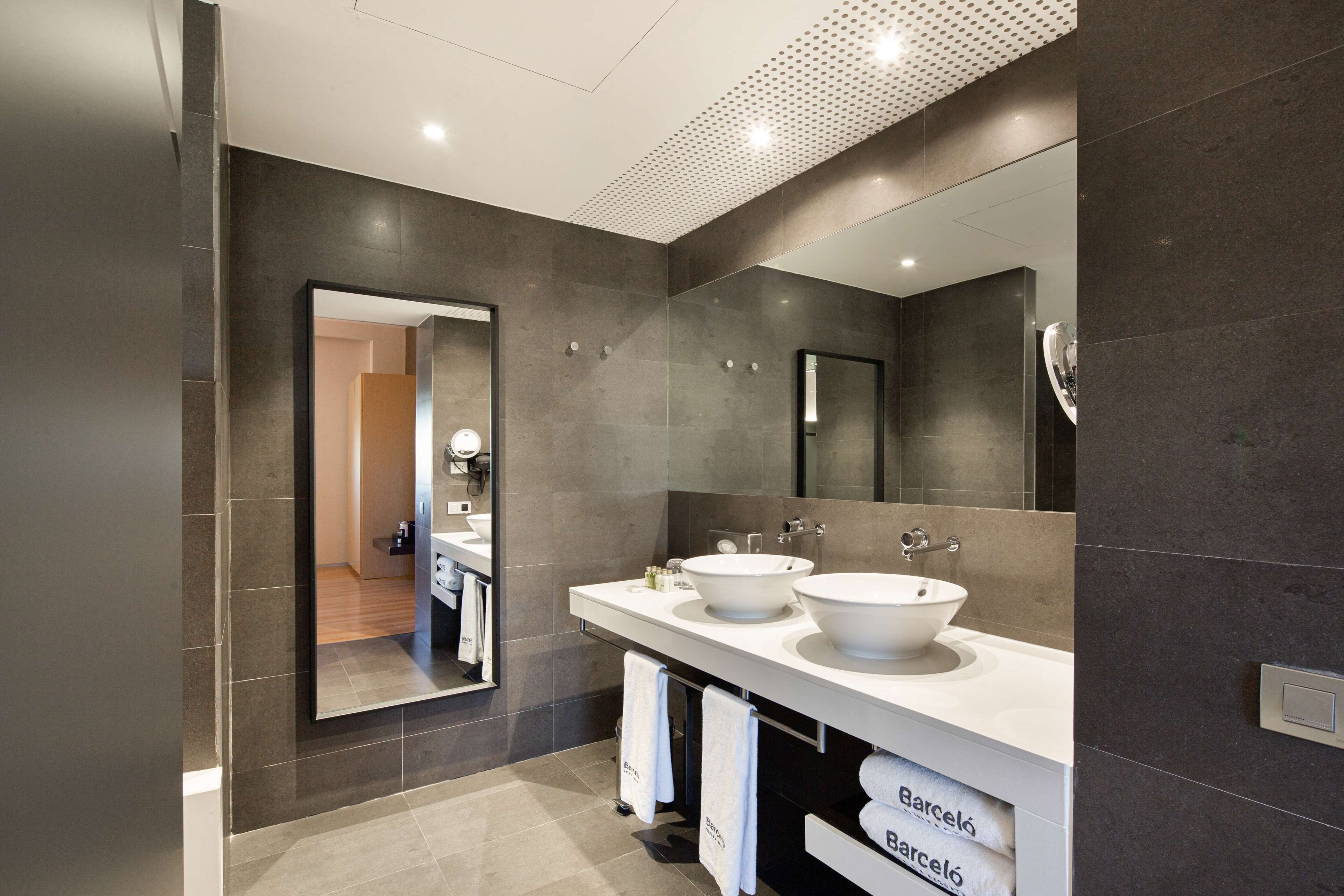 egyptian cotton sheets, premium bedding, minibar, in-room safe