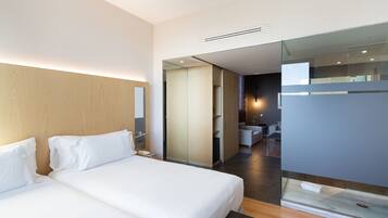 Lakens van Egyptisch katoen, luxe beddengoed, een minibar