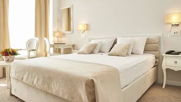 Deluxe-Doppelzimmer | Minibar, Zimmersafe, Schreibtisch, laptopgeeigneter Arbeitsplatz