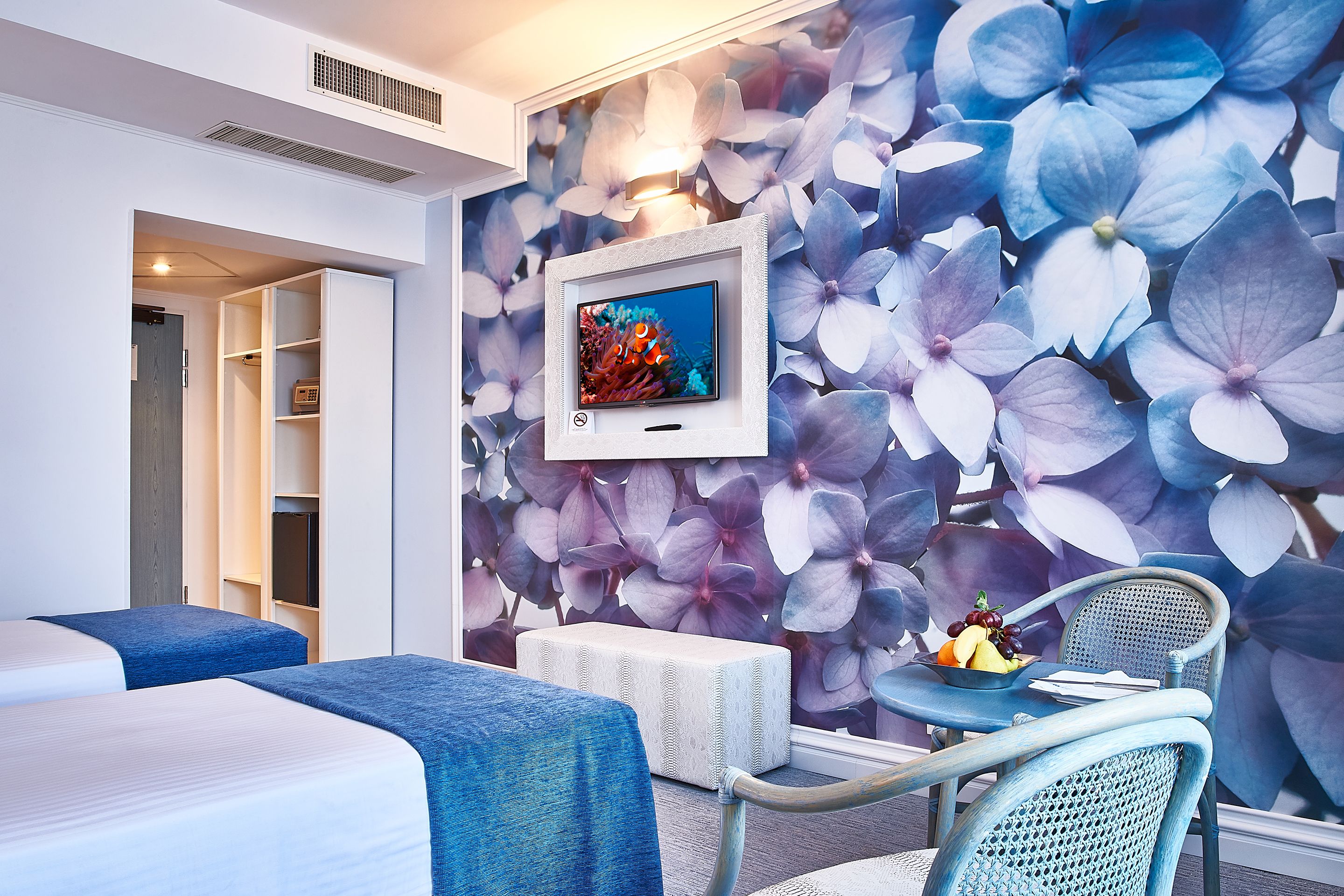 Business-værelse med 2 enkeltsenge | Minibar, pengeskab på værelset, skrivebord