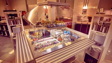 Desayuno buffet los fines de semana (con cargo)