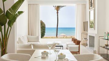 Royal Pavilion on the Beach | Minibar, in-room safe, soundproofing, free WiFi