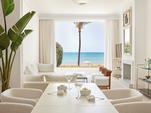 Royal Pavilion on the Beach | Minibar, Zimmersafe, schallisolierte Zimmer, kostenloses WLAN