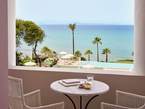 Suite Mandola Sea View | Minibar, in-room safe, soundproofing, free WiFi