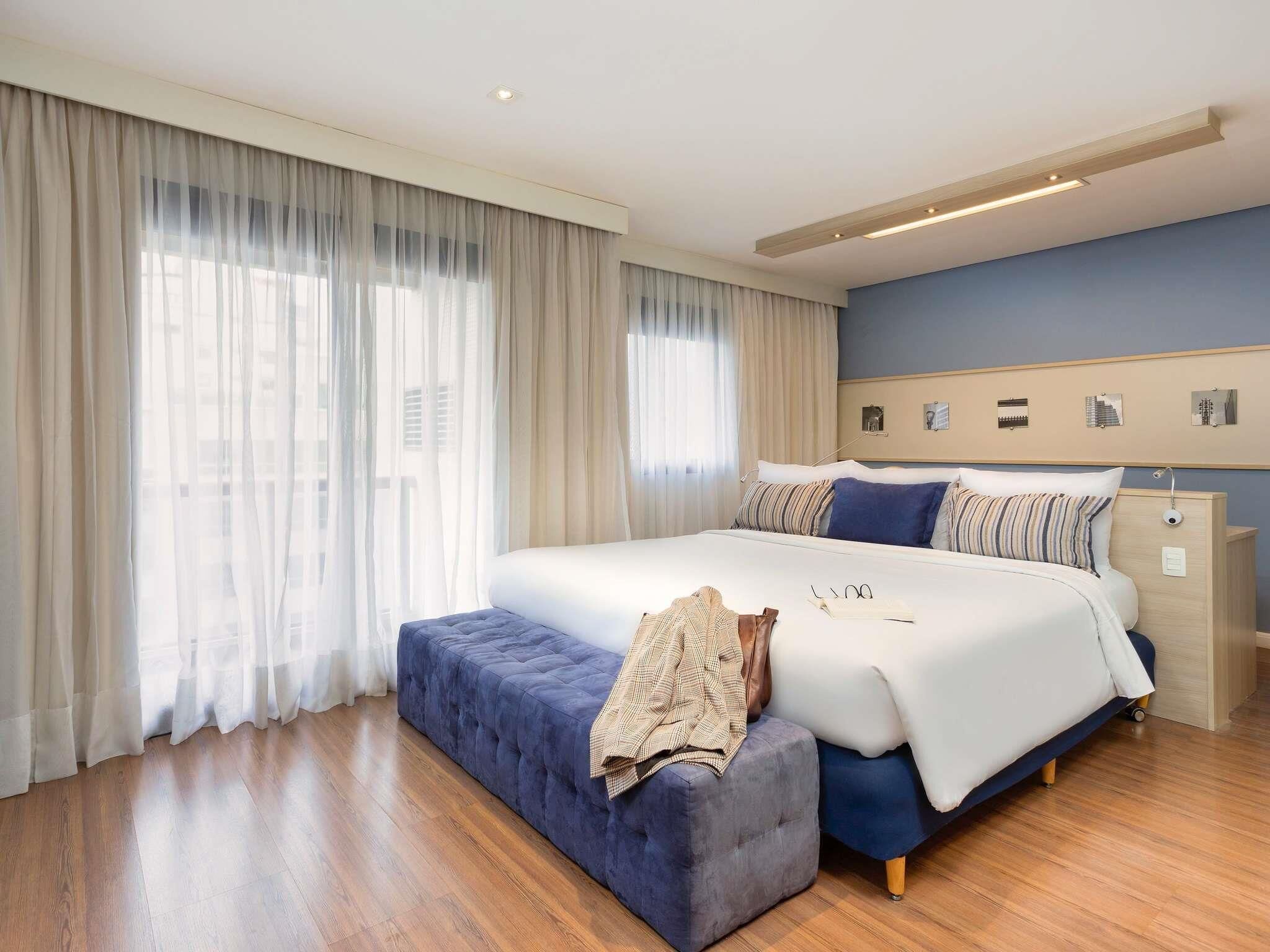 Superior Room, 1 King Bed | Hypo-allergenic bedding, minibar, in-room safe, desk