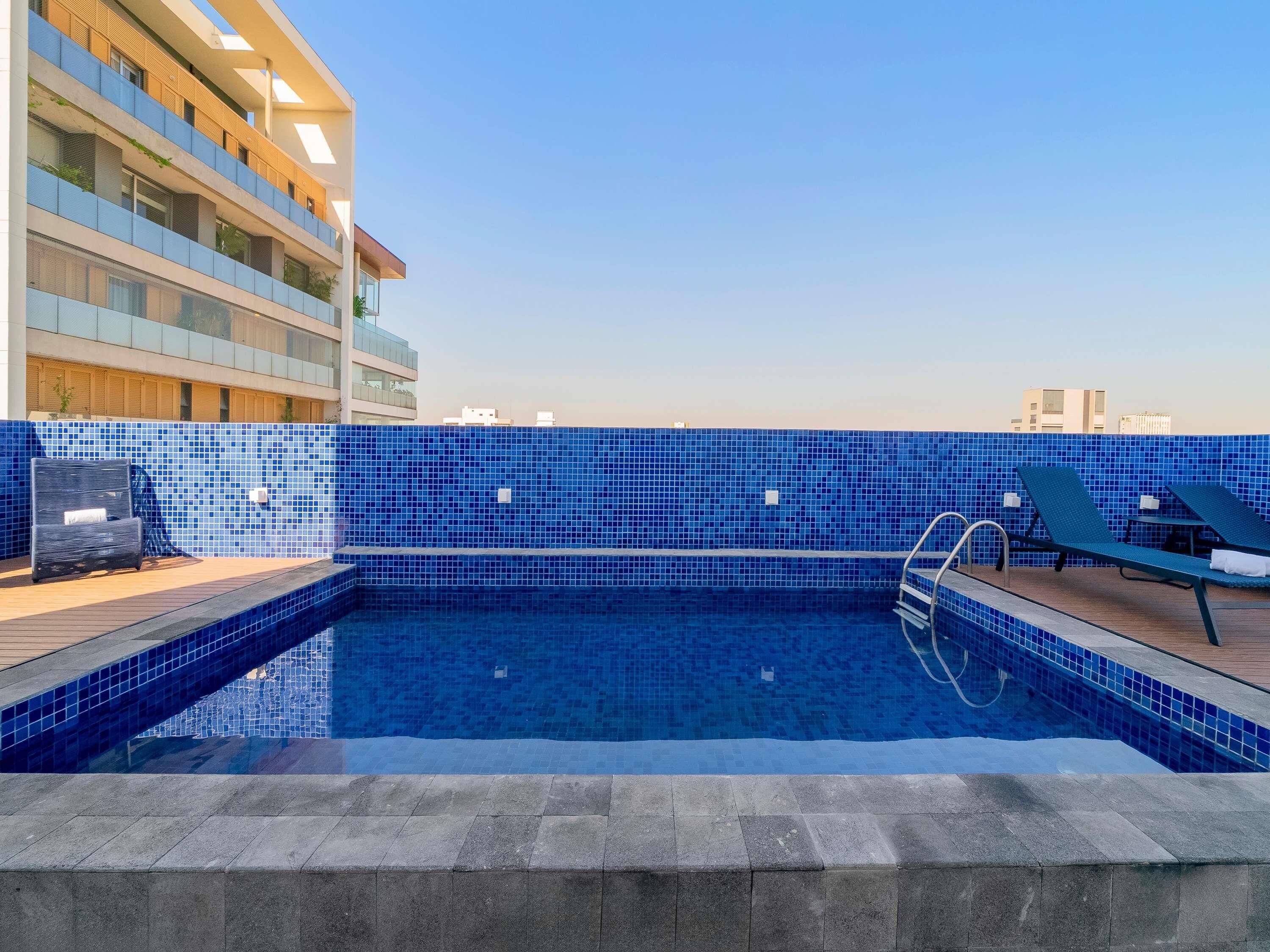 Outdoor pool, pool loungers
