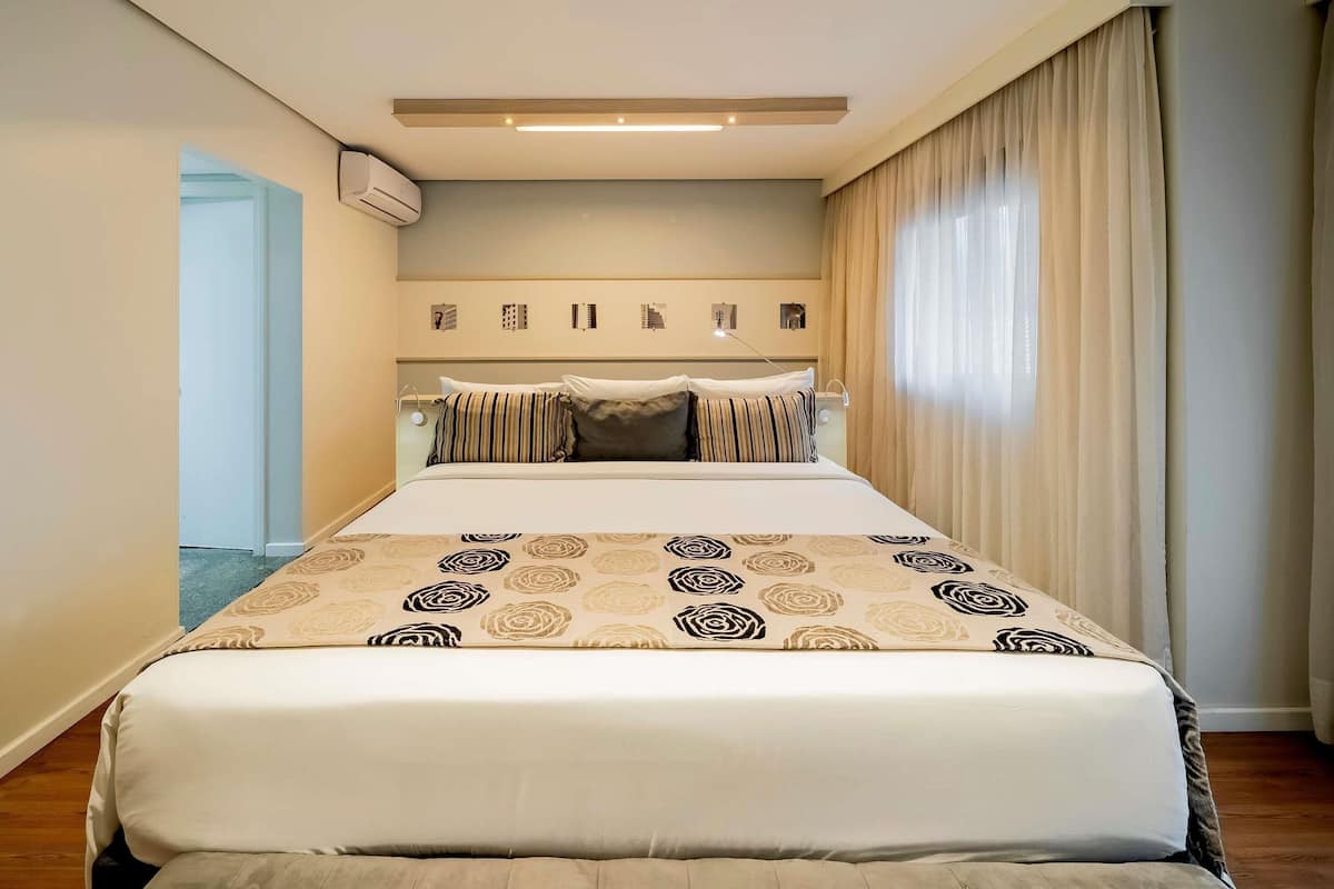 Privilege, Superior Room, 1 Double Bed | Hypo-allergenic bedding, minibar, in-room safe, desk
