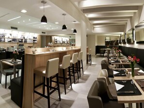 Café da manhã, almoço e jantar