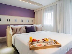 Superior Room, 1 King Bed | Hypo-allergenic bedding, minibar, in-room safe, desk