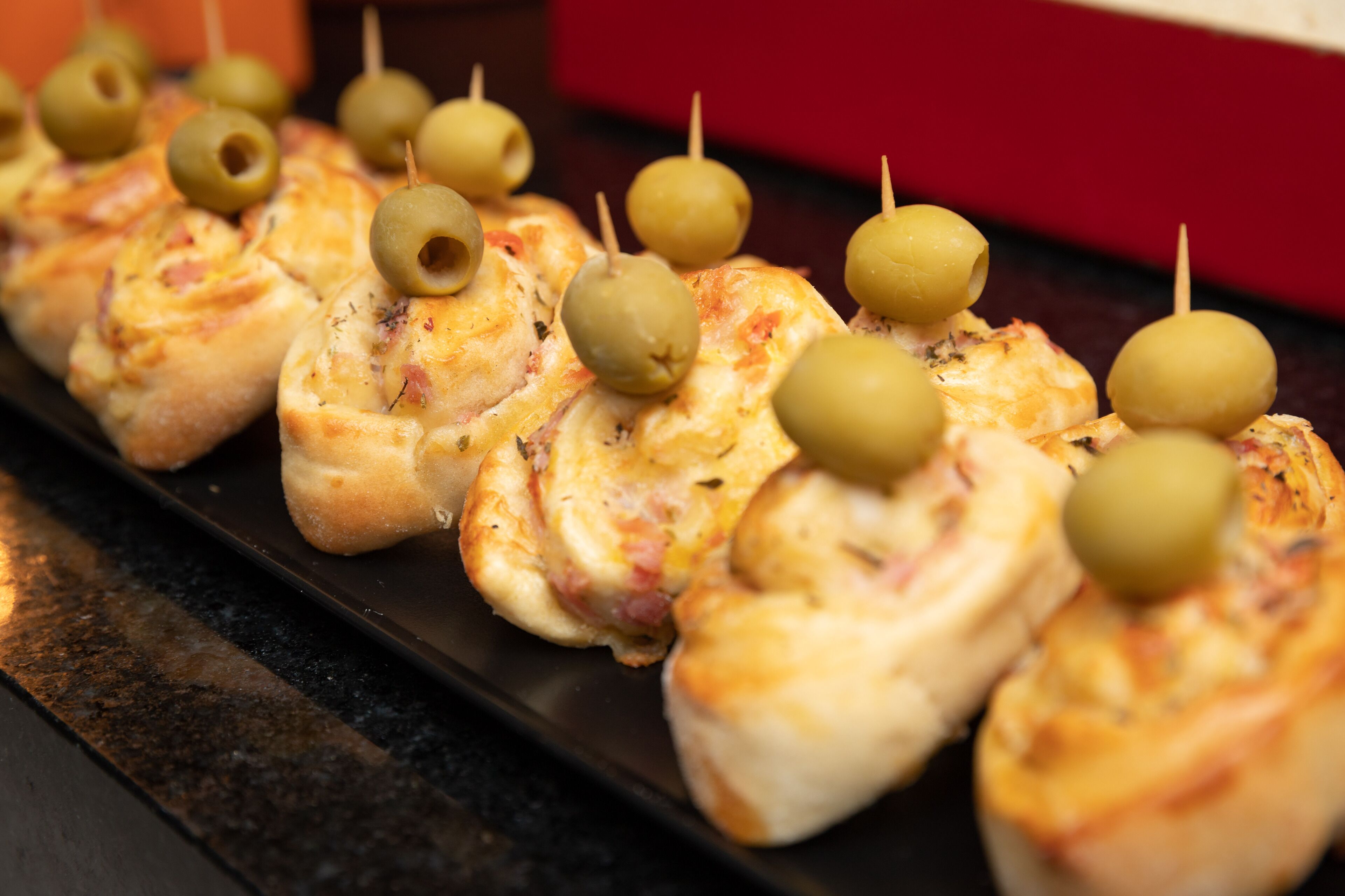 daily buffet breakfast (brl 70 per person)