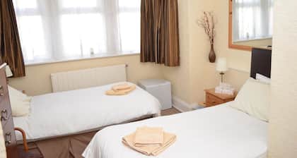 Chandos Premier Hotel Folkestone - Channel Tunnel