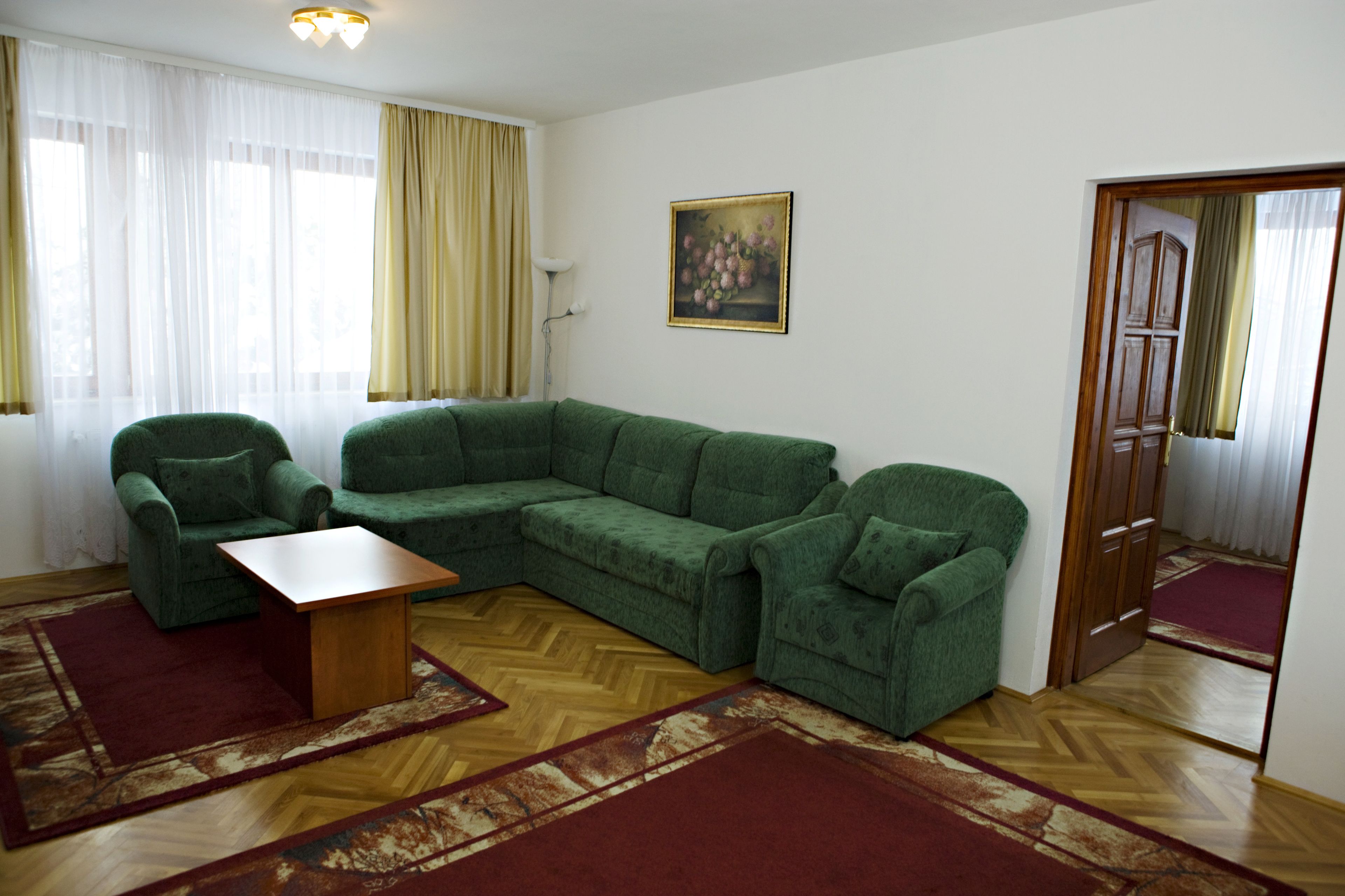 exclusive apartment, 1 bedroom, kitchenette, mountain view | select comfort beds, in-room safe, individually decorated