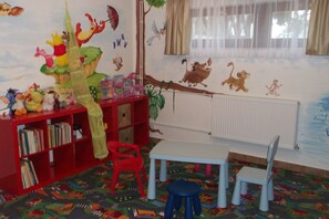 Children’s play area – indoor - Helios Hotel Pension (Budapest)