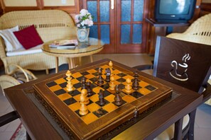 Games room - Helios Hotel Pension (Budapest)