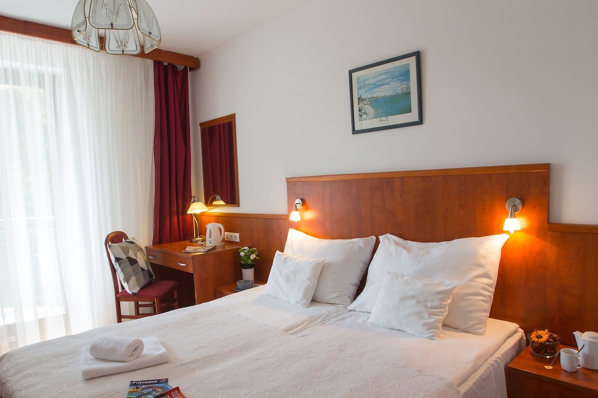 Comfort Twin Room (with Balcony) | Select Comfort beds, in-room safe, individually decorated