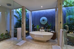 Luxury Villa, Private Pool | Bathroom | Free toiletries, hair dryer, slippers, bidet