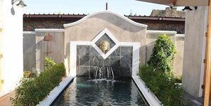 Fountain - Lemoenkloof Guest House (Paarl)