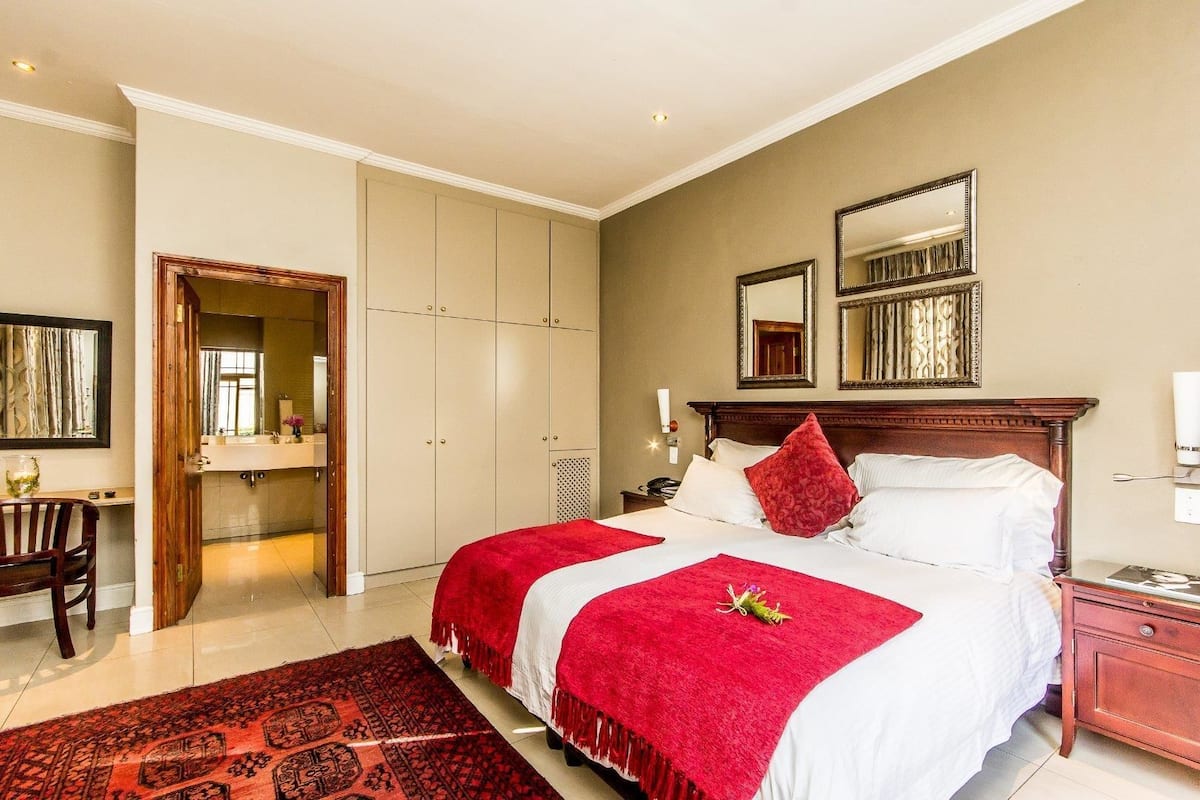 Luxury Double Room | Premium bedding, minibar, in-room safe, cots/infant beds