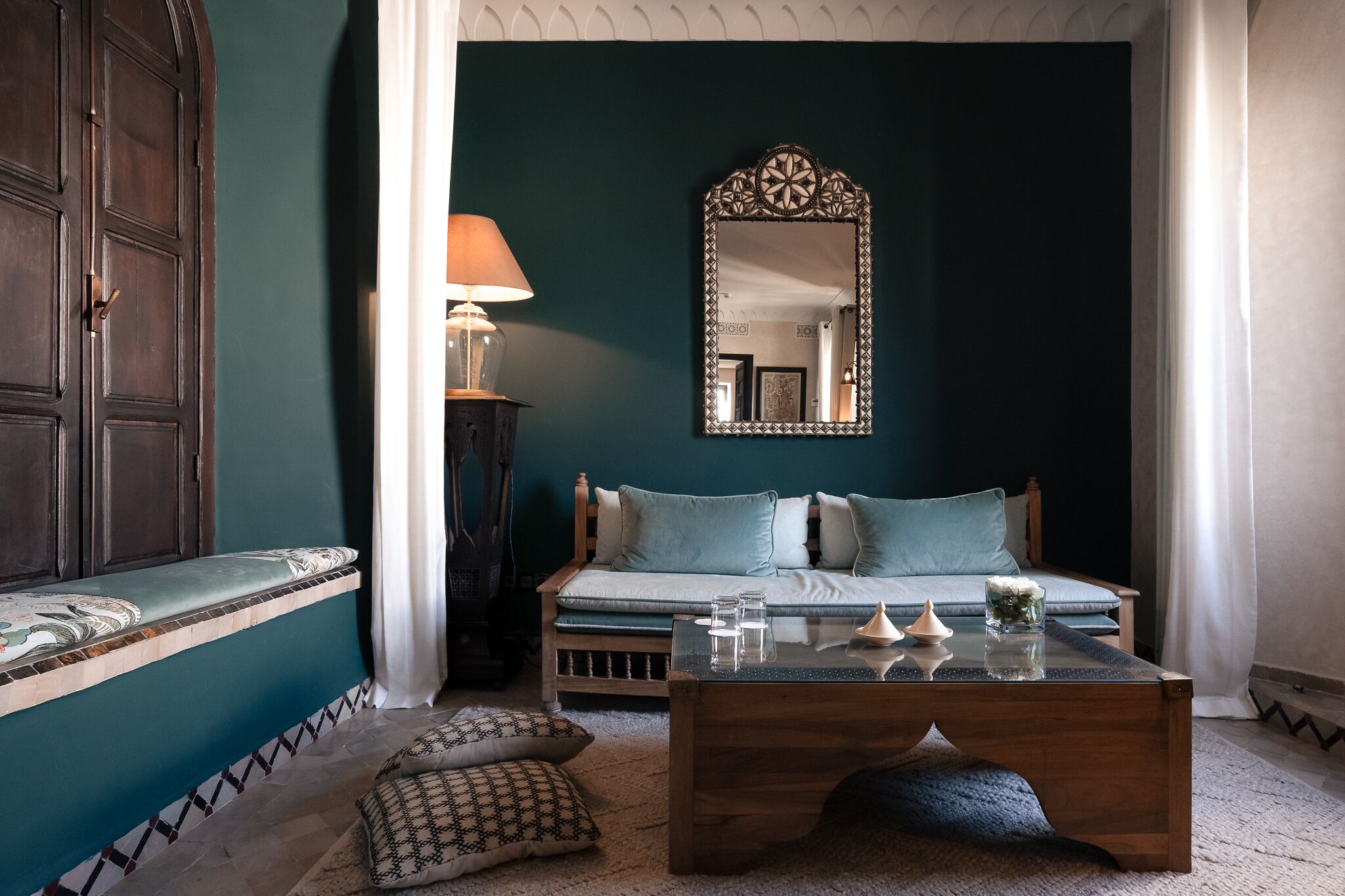 スーペリア ルーム | エジプト綿のシーツ、高級寝具、ピロートップベッド、セーフティボックス (室内)