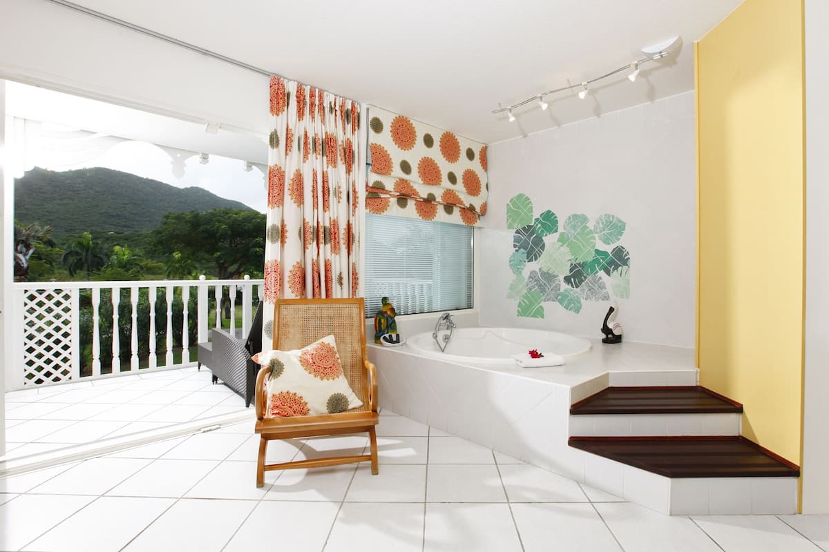 Deluxe Room, Terrace | Jetted tub