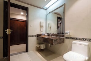 Bathroom - Zhong Hua Hotel (Guangzhou)