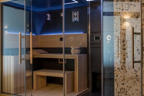 Manicures and pedicures, massages - Hotel Krilo (Dugi Rat)