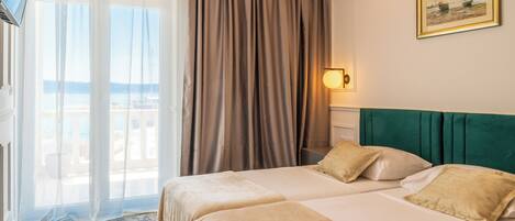 Ropa de cama de alta calidad, colchones con efecto memoria y minibar