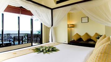 Minibar, in-room safe, iron/ironing board, free cots/infant beds