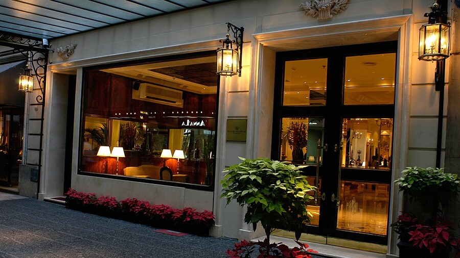 Melia Recoleta Plaza