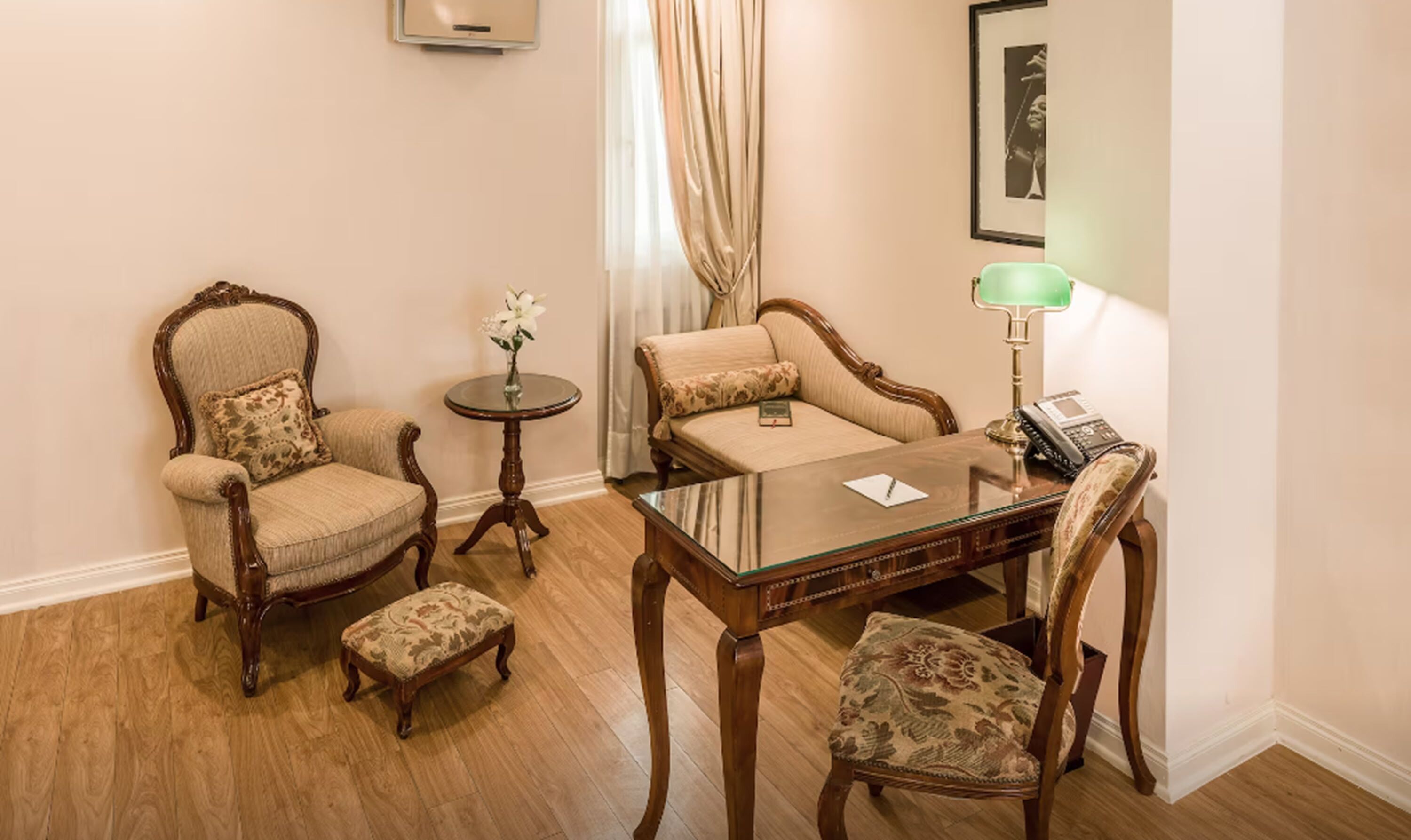 melia room, room | living room | 32-inch smart tv with cable channels, tv, netflix