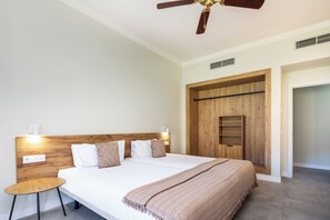 1 bedroom, in-room safe, desk, blackout curtains - Hotel LIVVO Jandía Golf - All Inclusive (Pajara)