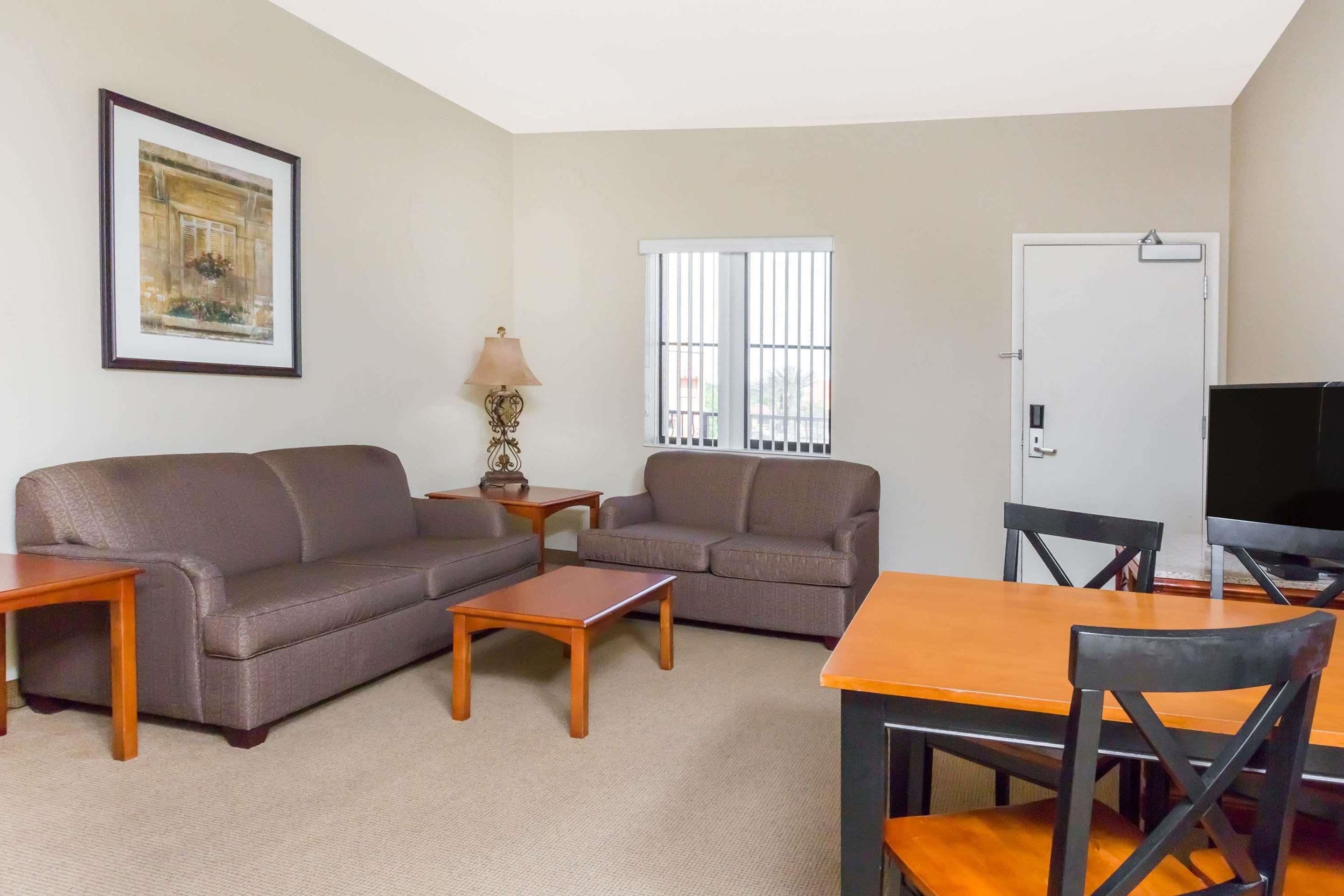 Photo - Clarion Inn Ormond Beach At Destination Daytona