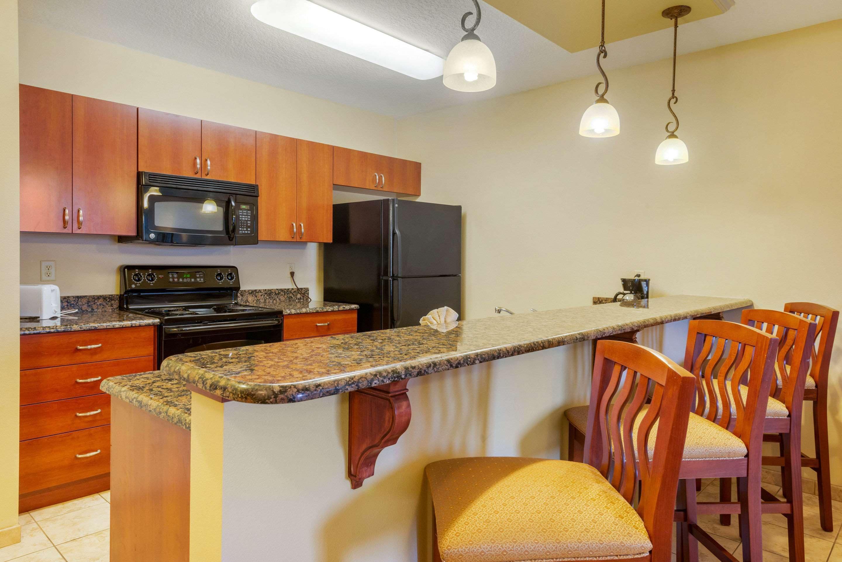 down duvets, in-room safe, desk, laptop workspace