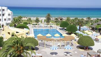 Indoor pool, 3 outdoor pools, sun loungers