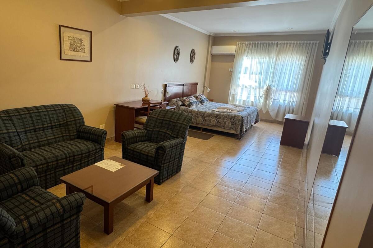 In-room safe, desk, laptop workspace, WiFi (free)