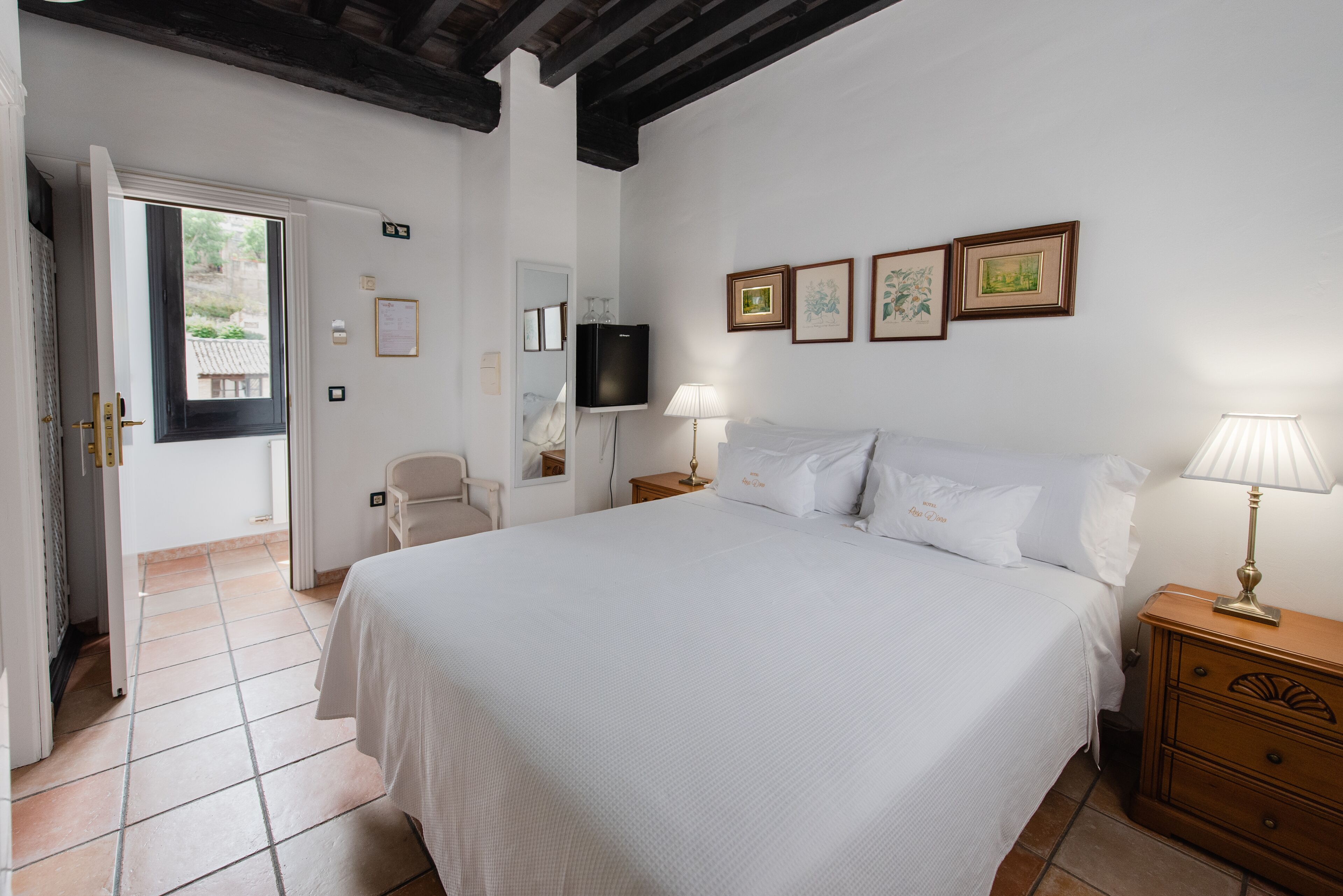 standard double room | 1 bedroom, down duvets, minibar, individually decorated