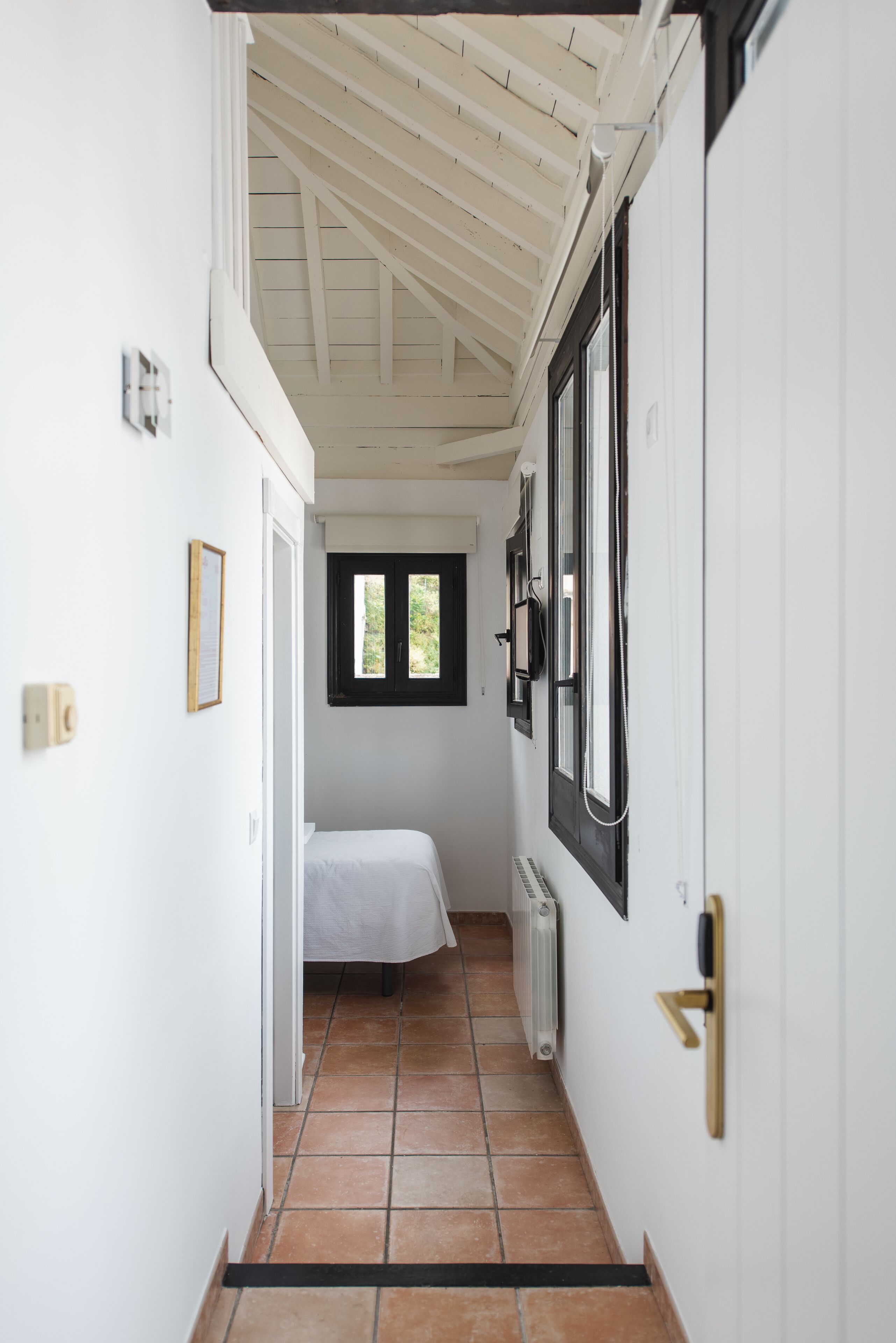 single room, alhambra view | 1 bedroom, down duvets, minibar, individually decorated