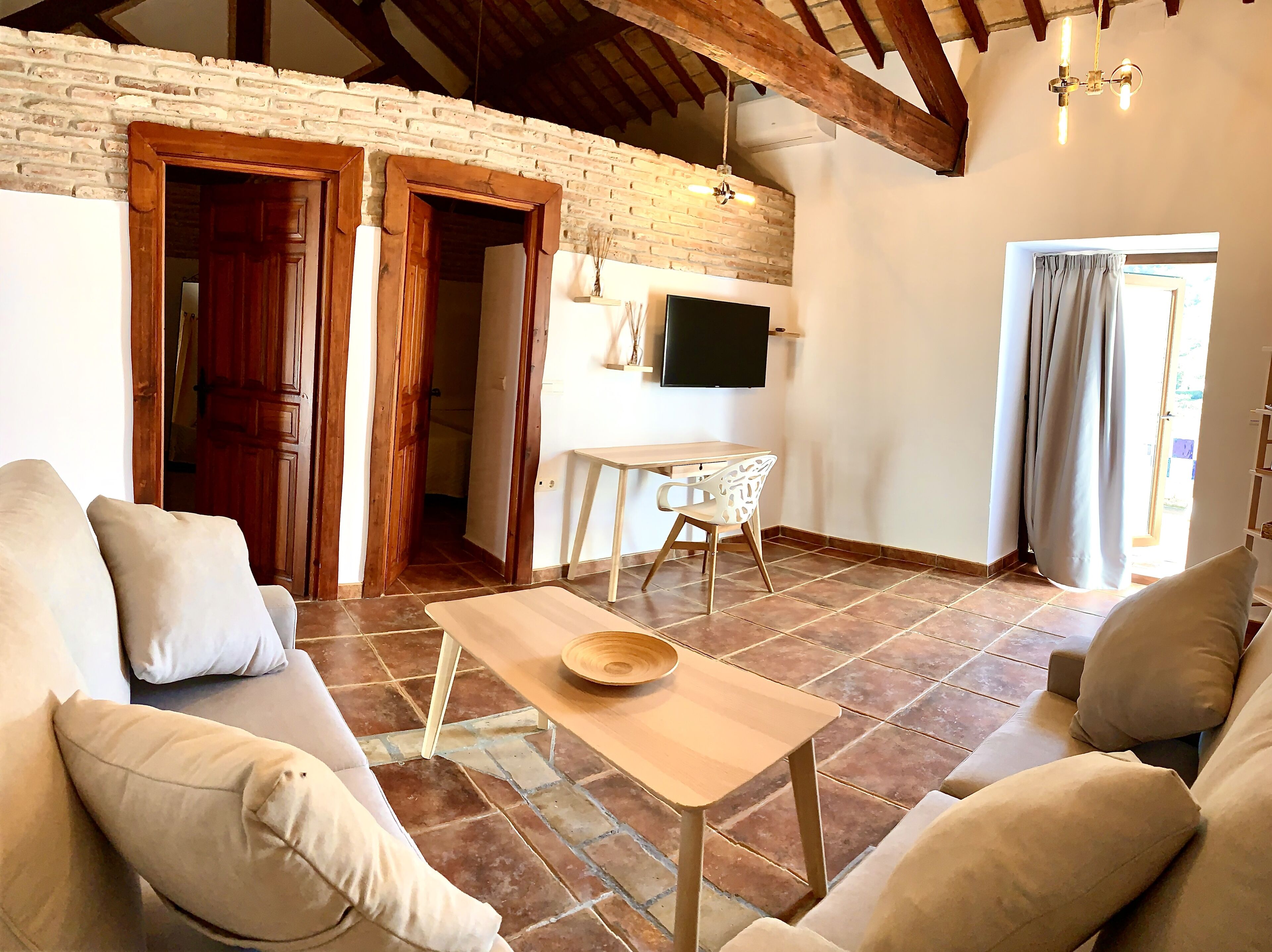 1 bedroom, minibar, blackout curtains, soundproofing