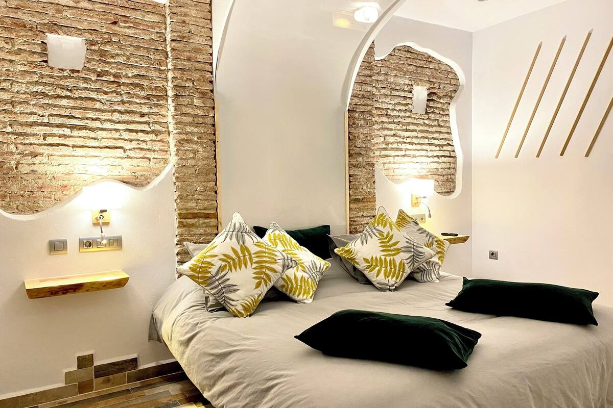 suite | 1 bedroom, minibar, blackout curtains, soundproofing