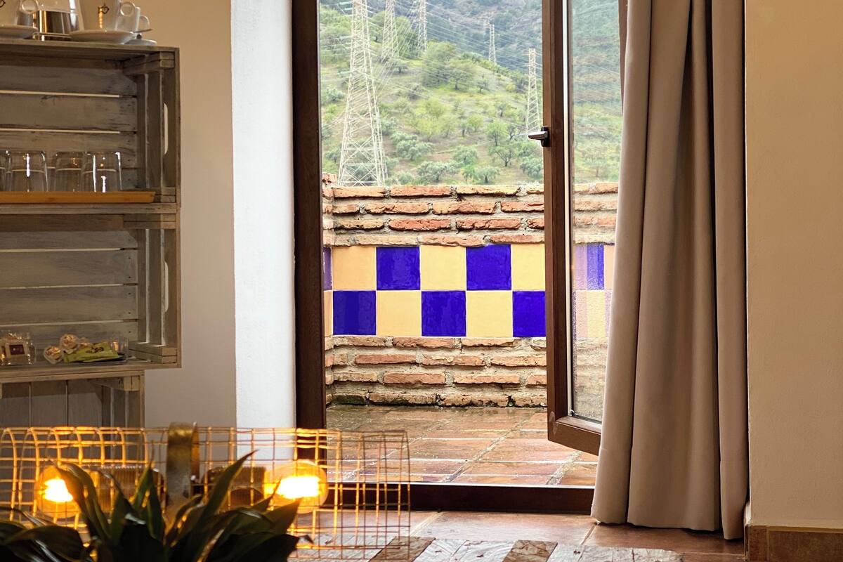 1 bedroom, minibar, blackout curtains, soundproofing