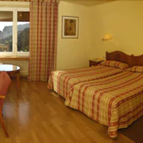 In-room safe, desk, free WiFi, bed sheets