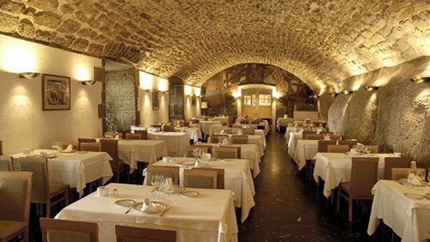 2 restaurants; breakfast, lunch and dinner served  - Abat Cisneros (Monistrol de Montserrat)