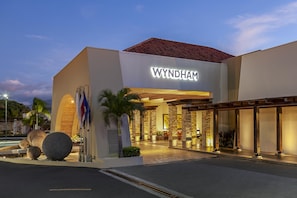 Fachada da propriedade