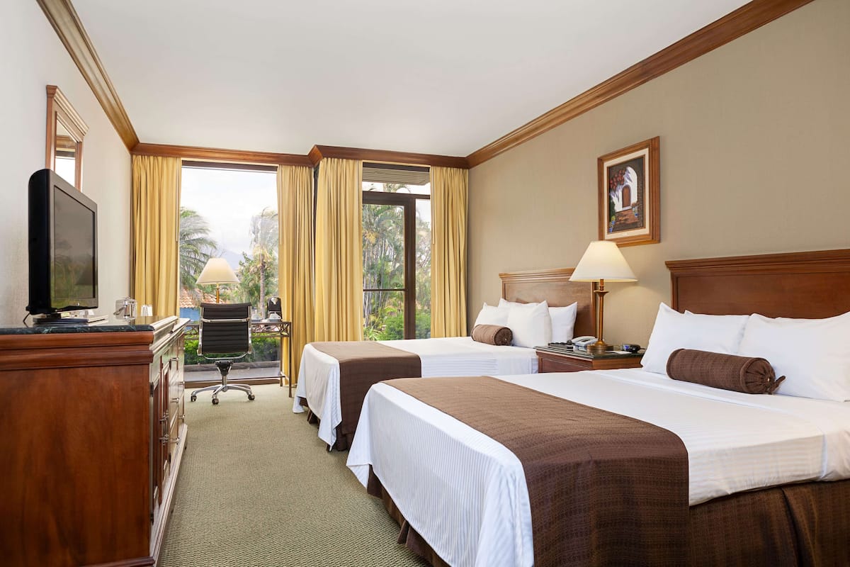 Premium bedding, Select Comfort beds, in-room safe, desk