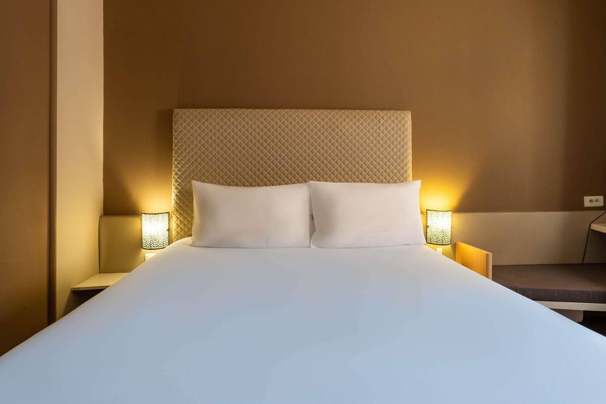 Chambre Double Standard, 1 lit double | Bureau, chambres insonorisées, fer et planche à repasser, Wi-Fi gratuit
