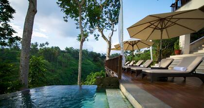 Natura Resort and Spa