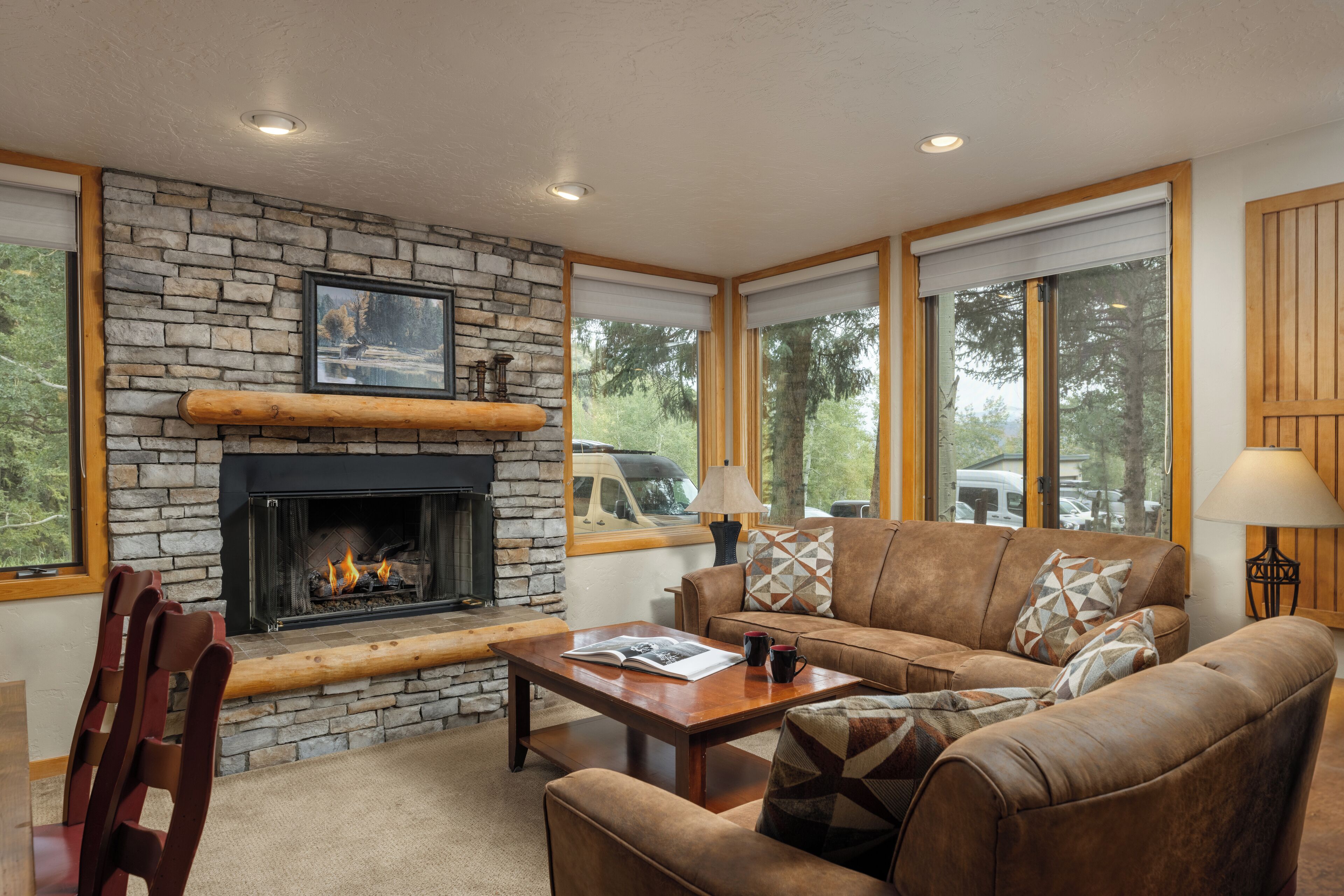 Condo (2 Bedrooms) | Front of property