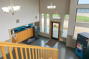 Lobby - Days Inn by Wyndham Morton (Morton)