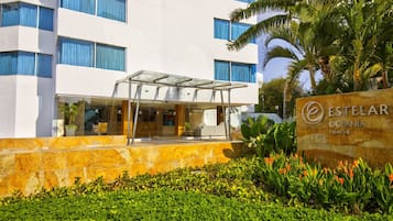 Entrada de la propiedad