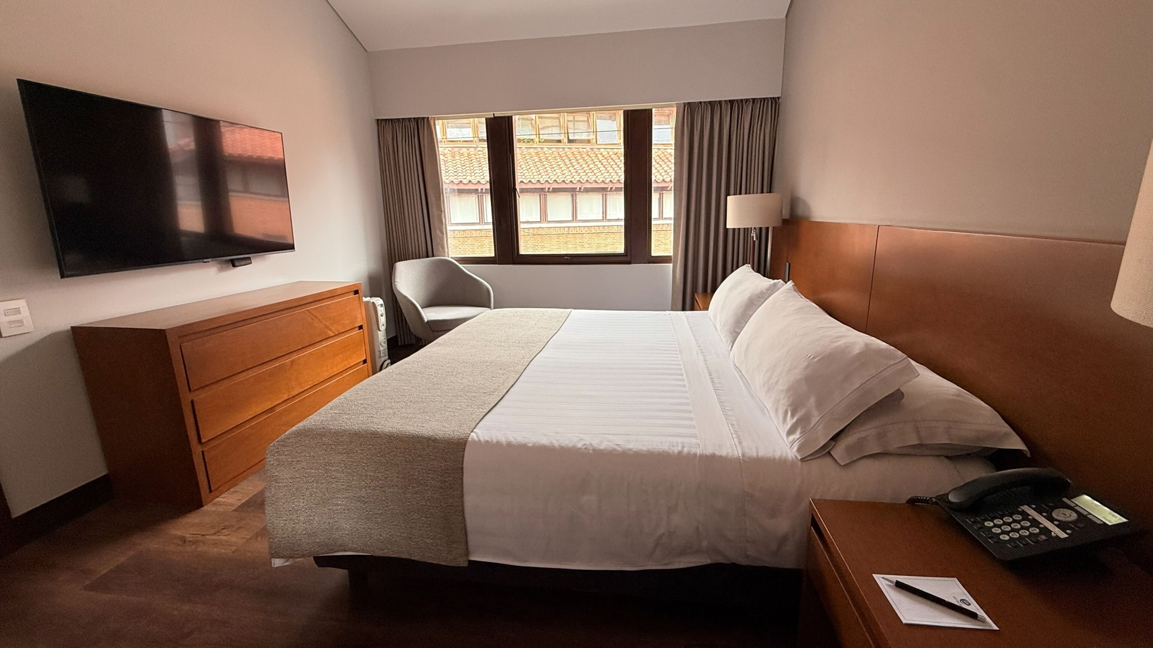 Appartamento Junior, 1 letto king (ApartaJunior 1 King Bed) | Biancheria da letto di alta qualità, minibar, cassaforte in camera